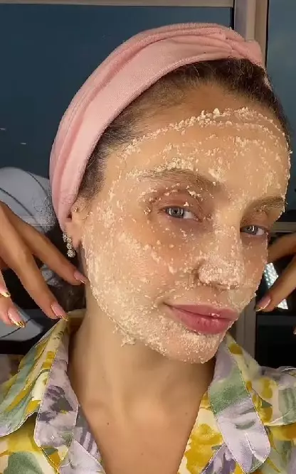 Trik menghidrasi wajah kering pakai 3 bahan dapur TikTok Trik menghidrasi wajah kering pakai 3 bahan dapur TikTok