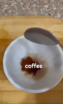 cara hilangkan mata panda pakai kopi berbagai sumber