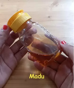 cara mengatasi tumit kaki retak berbagai sumber