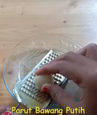 cara mengatasi tumit kaki retak berbagai sumber