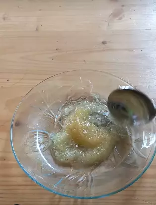 cara mengatasi tumit kaki retak berbagai sumber