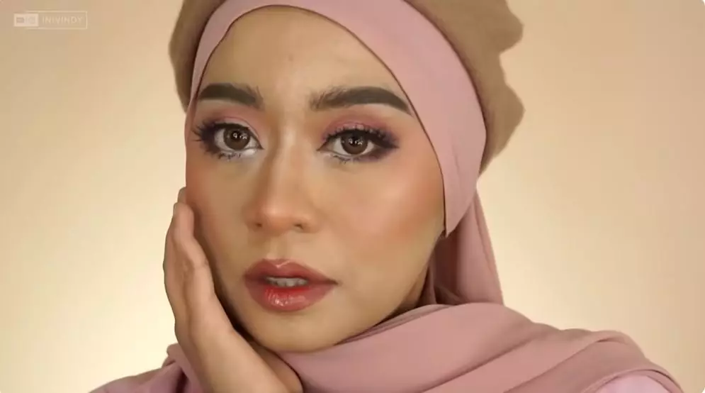 sulap wajah wanita penuh jerawat jadi flawless berbagai sumber