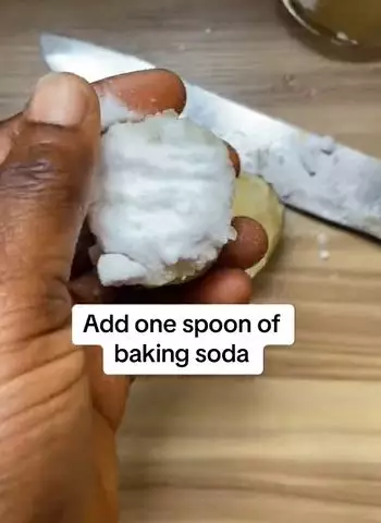 Wanita atasi ketiak hitam dengan 2 bahan dapur TikTok Wanita atasi ketiak hitam dengan 2 bahan dapur TikTok