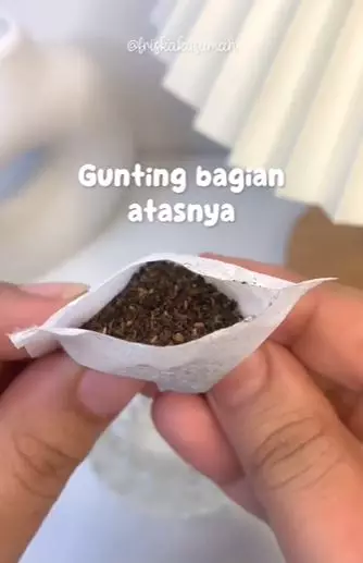 Atasi kantung mata tebal pakai teh TikTok Atasi kantung mata tebal pakai teh TikTok
