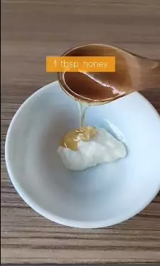 wanita ini hilangkan hiperpigmentasi  berbagai sumber