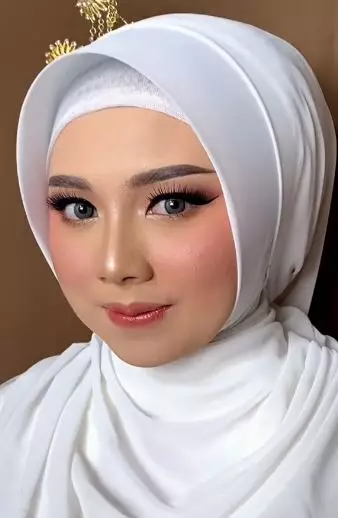 Wanita wajah berjerawat simpel bikin melongo TikTok