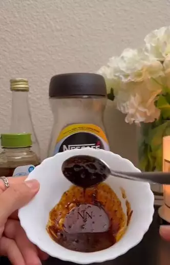 Atasi tampilan flek hitam di wajah TikTok