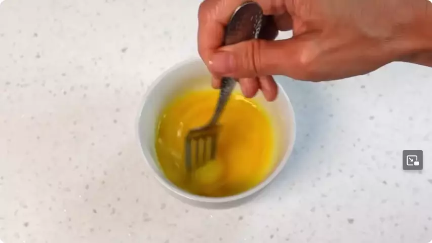 cara kencangkan wajah pakai telur. berbagai sumber cara kencangkan wajah pakai telur. berbagai sumber