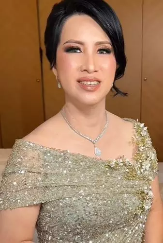 Ibu-ibu flek hitam lebih muda TikTok