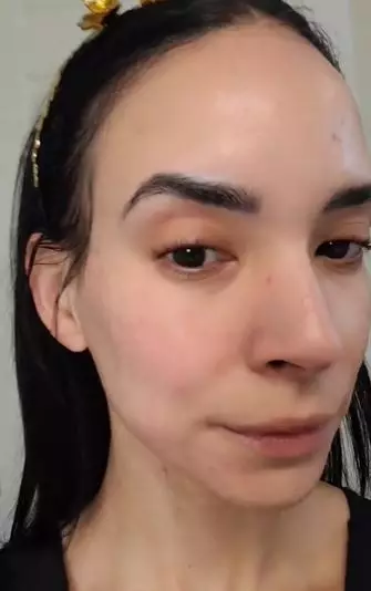 Atasi tampilan pori-pori besar di wajah TikTok