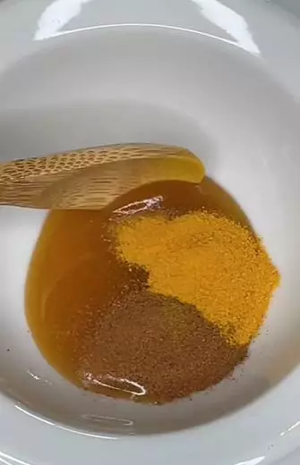 Atasi jerawat meradang tanpa acne patch TikTok