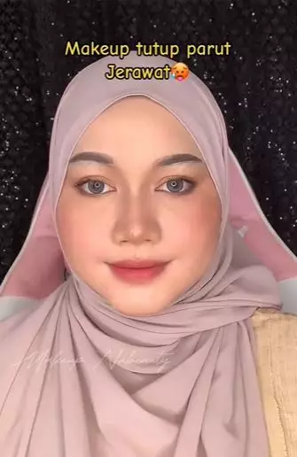 Cewek berjerawat makeup simpel melongo TikTok Cewek berjerawat makeup simpel melongo TikTok