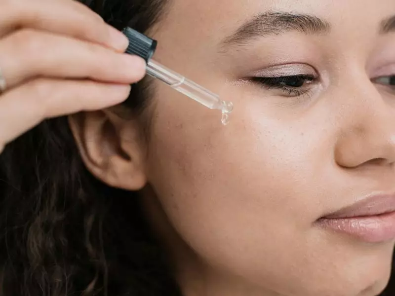 Kenali 10 kandungan skincare untuk mencerahkan kulit © 2024 berbagai sumber Kenali 10 kandungan skincare untuk mencerahkan kulit © 2024 berbagai sumber