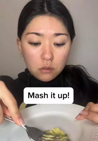 Alpukat cara atasi kulit wajah kasar TikTok Alpukat cara atasi kulit wajah kasar TikTok