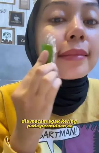 Atasi pori-pori besar di wajah agar tampak mulus TikTok