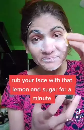 3 Bahan pudarkan flek hitam di area wajah TikTok