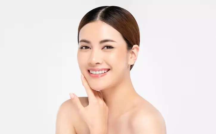 7 Kelebihan pakai baby oil untuk wajah kering dewasa freepik.com 7 Kelebihan pakai baby oil untuk wajah kering dewasa freepik.com
