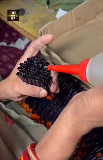 Potret pembuatan brush makeup jauh dari kata higienis Berbagai sumber