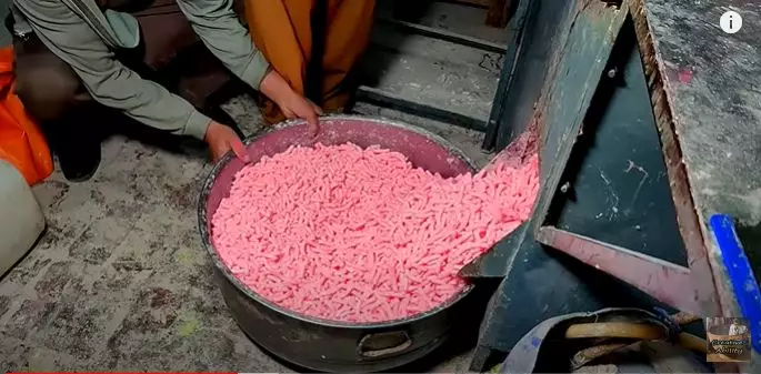 Potret pembuatan sabun rumahan serba manual Berbagai sumber