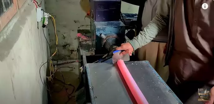 Potret pembuatan sabun rumahan serba manual Berbagai sumber