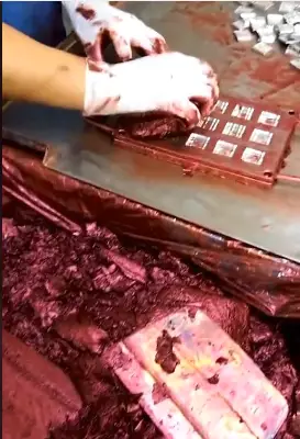 proses pembuatan pallet eyeshadow berbagai sumber