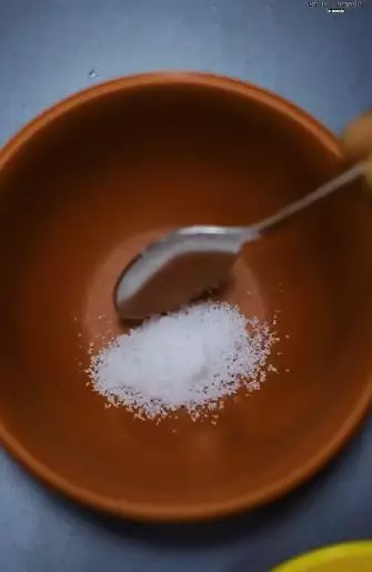 3 Menit putihkan gigi bernoda kuning Berbagai sumber 3 Menit putihkan gigi bernoda kuning Berbagai sumber