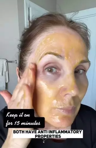 Emak-emak pudarkan flek hitam TikTok Emak-emak pudarkan flek hitam TikTok