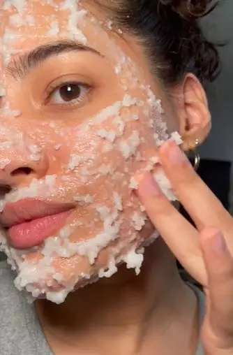 Beras cerahkan wajah berflek hitam TikTok