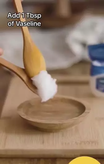 Bikin bibir lembut & cerah tanpa beli lip balm Berbagai sumber