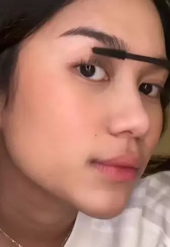 Tutorial makeup daily Azizah Salsha TikTok