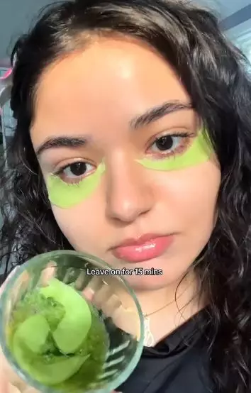 Buah ini ternyata bisa atasi kerutan dan mata panda  Berbagai sumber