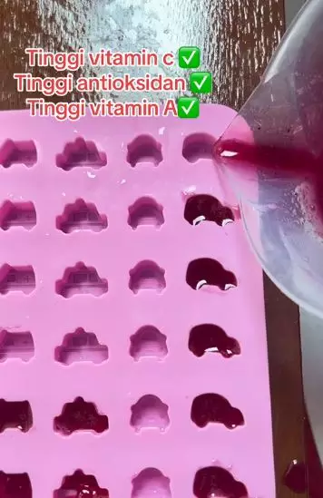 Buah naga bisa bikin wajah tetap kencang dan awet muda Berbagai sumber