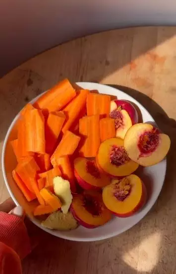 Wortel dicampur 3 bahan alami ampuh atasi kerutan di wajah Berbagai sumber