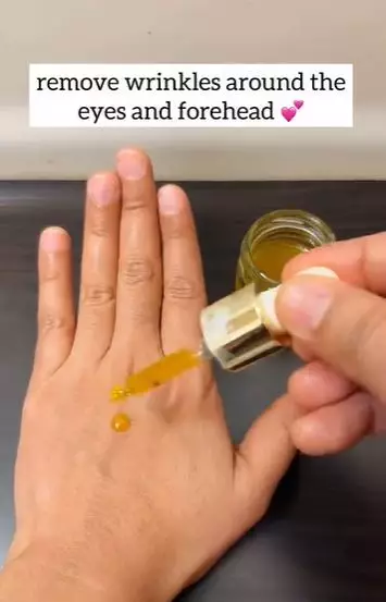 Minyak zaitun dicampur 3 bahan bisa kencangkan kerutan di wajah Berbagai sumber Minyak zaitun dicampur 3 bahan bisa kencangkan kerutan di wajah Berbagai sumber