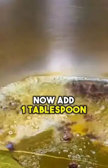 Kombinasi daun salam dan 2 bahan dapur efektif gelapkan tampilan uban Berbagai sumber