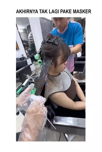 Cewek rambut kering dan kasar usai di styling hasilnya bak beda orang Instagram