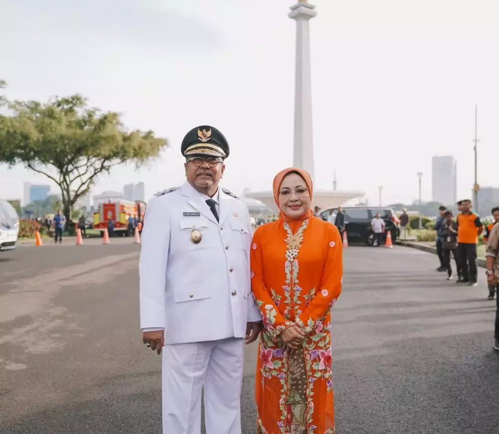 istri seleb dampingi suami pelantikan © 2025 brilio.net istri seleb dampingi suami pelantikan © 2025 brilio.net