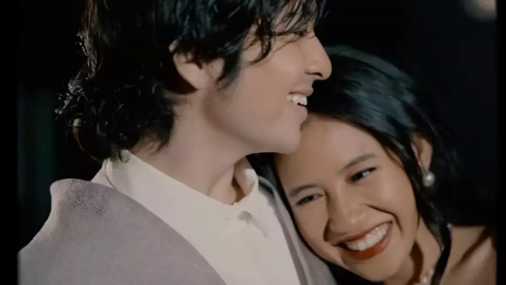 gaya makeup Shenina Cinnamon dari lamaran hingga resepsi © Instagram gaya makeup Shenina Cinnamon dari lamaran hingga resepsi © Instagram