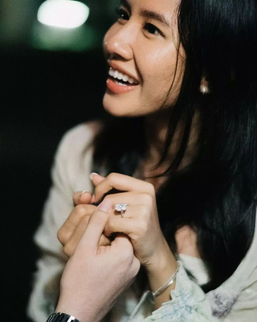 gaya makeup Shenina Cinnamon dari lamaran hingga resepsi © Instagram gaya makeup Shenina Cinnamon dari lamaran hingga resepsi © Instagram