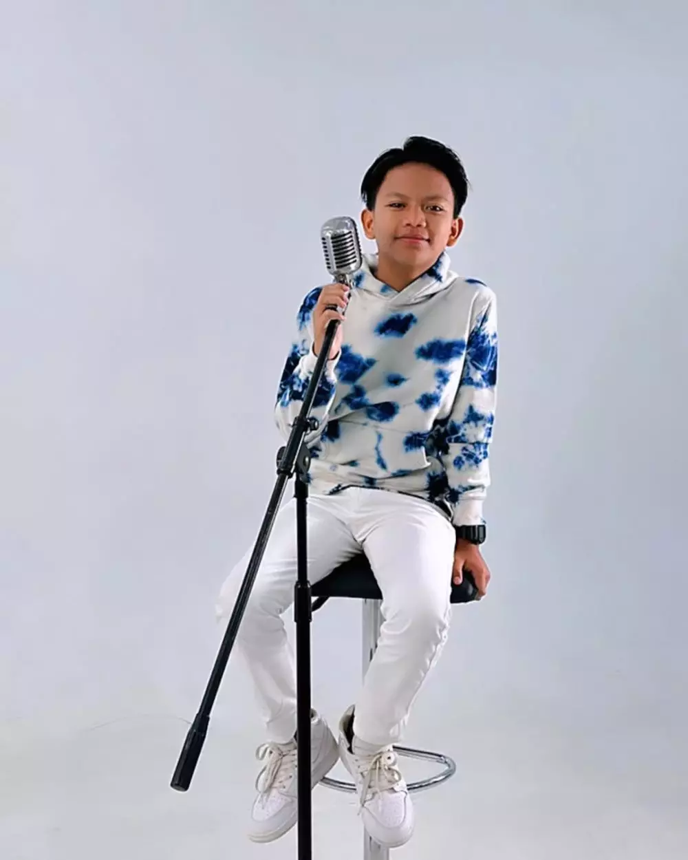 Potret transformasi penyanyi cilik Farel Prayoga © 2025 brilio.net Potret transformasi penyanyi cilik Farel Prayoga © 2025 brilio.net