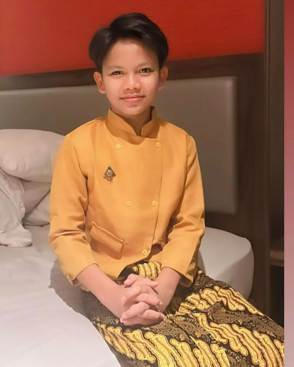 Potret transformasi penyanyi cilik Farel Prayoga © 2025 brilio.net Potret transformasi penyanyi cilik Farel Prayoga © 2025 brilio.net