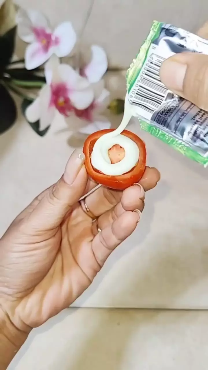 cara bersihkan kotoran kuku kaki © Instagram cara bersihkan kotoran kuku kaki © Instagram