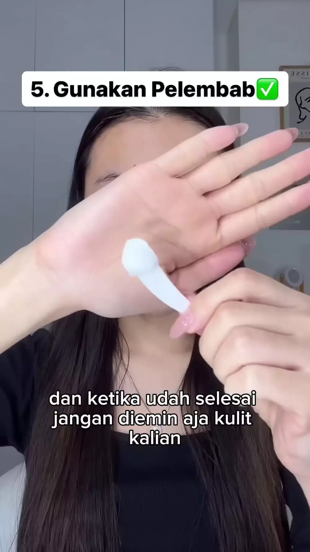 Trik pakai sheet mask © YouTube