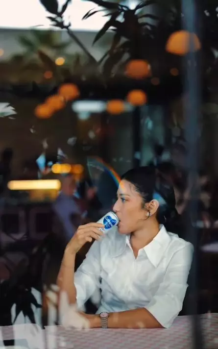 rahasia wajah kencang Dian Sastro © Instagram