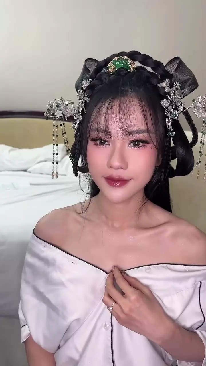 makeup Jessica Jane saat acara sangjit © 2025 brilio.net