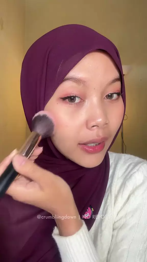 makeup fresh bak habis mandi saat Lebaran (stok) © TikTok makeup fresh bak habis mandi saat Lebaran (stok) © TikTok