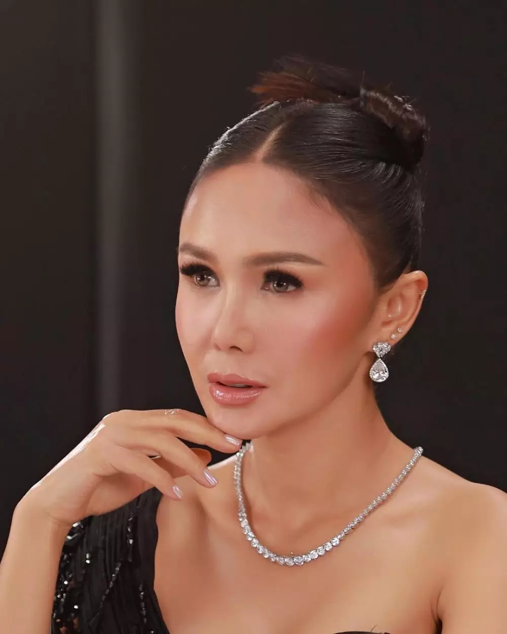 Yuni Shara pakai soft makeup (stok) © Instagram Yuni Shara pakai soft makeup (stok) © Instagram