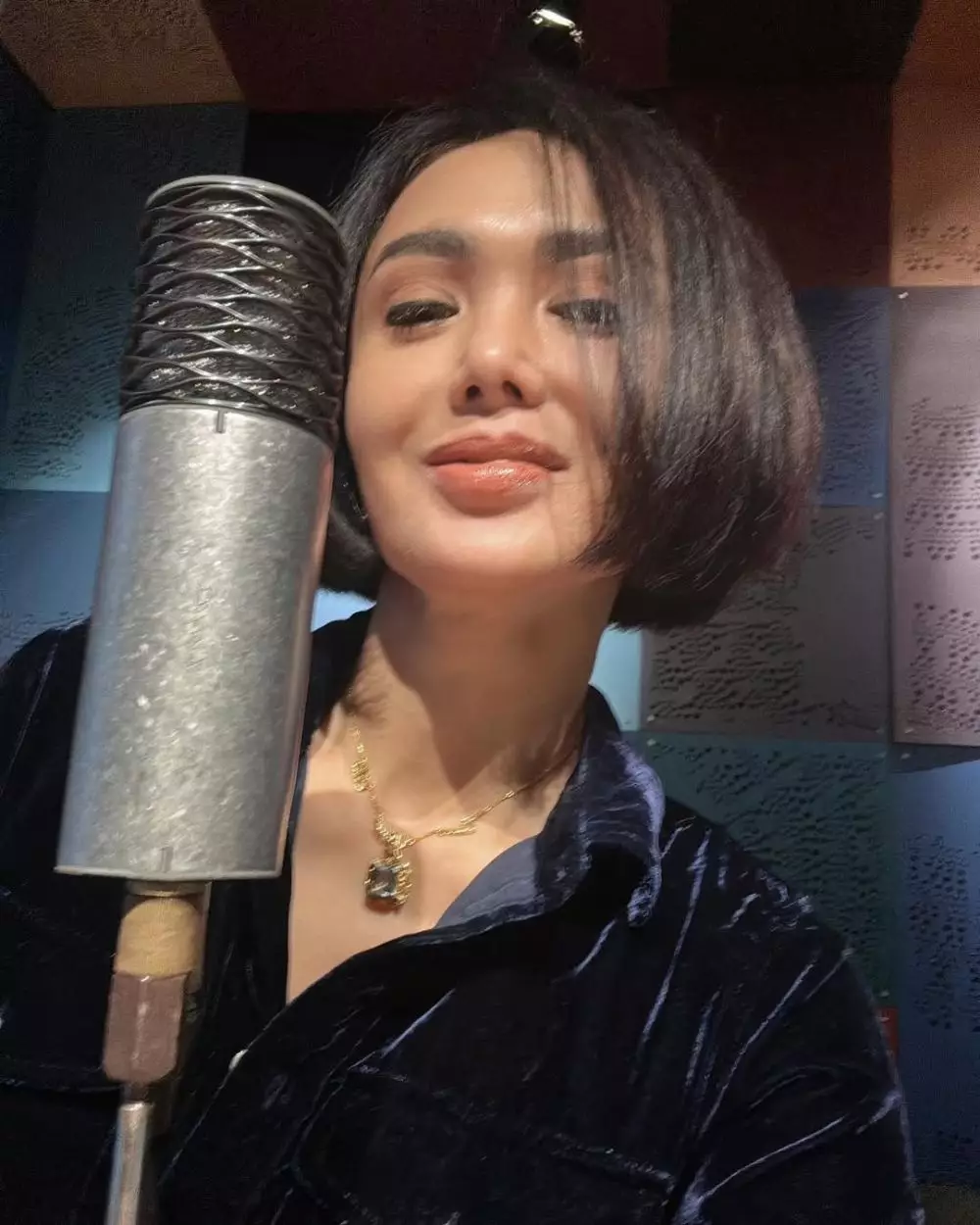 Yuni Shara pakai soft makeup (stok) © Instagram Yuni Shara pakai soft makeup (stok) © Instagram