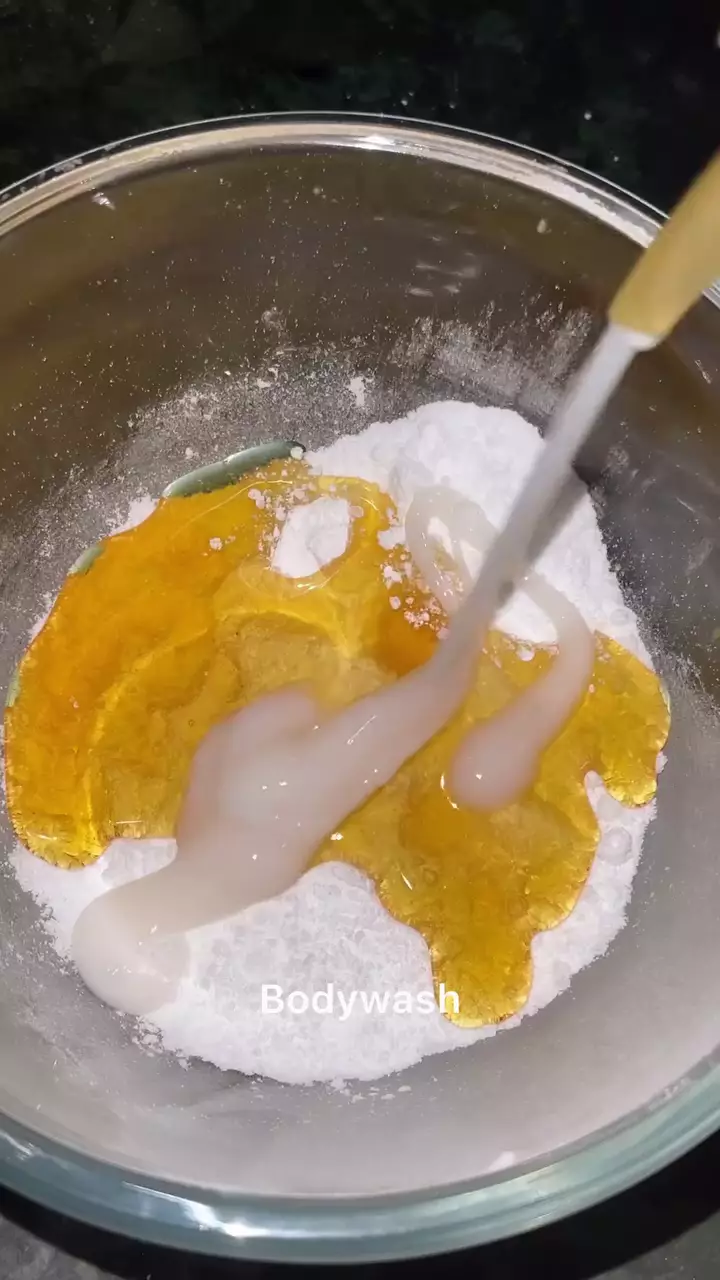 Kulit tangan belang © Instagram