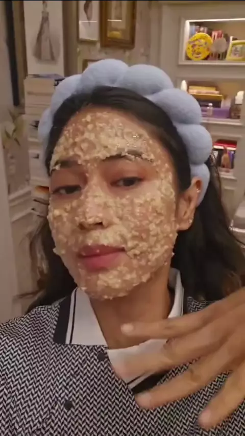 cara Dian Sastro jaga kekencangan kulit (stok) © Instagram